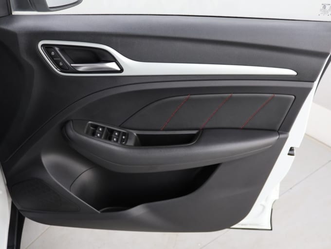 2025 Mg Mg Zs