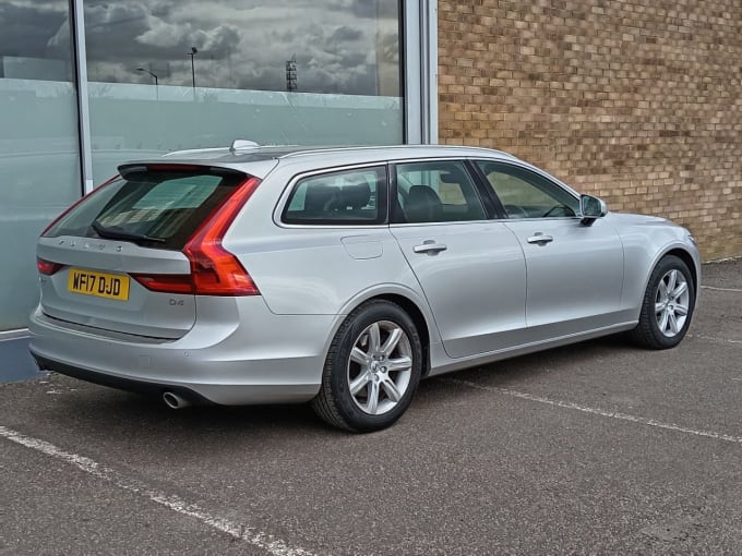 2025 Volvo V90