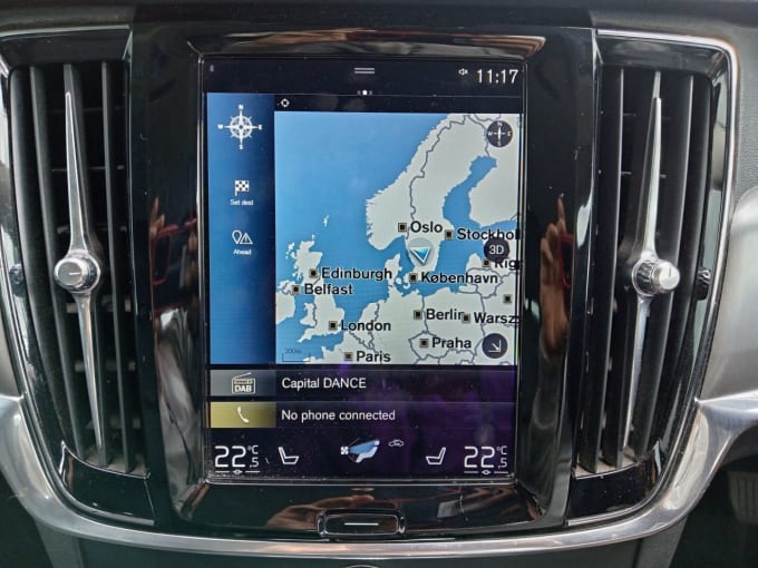2025 Volvo V90