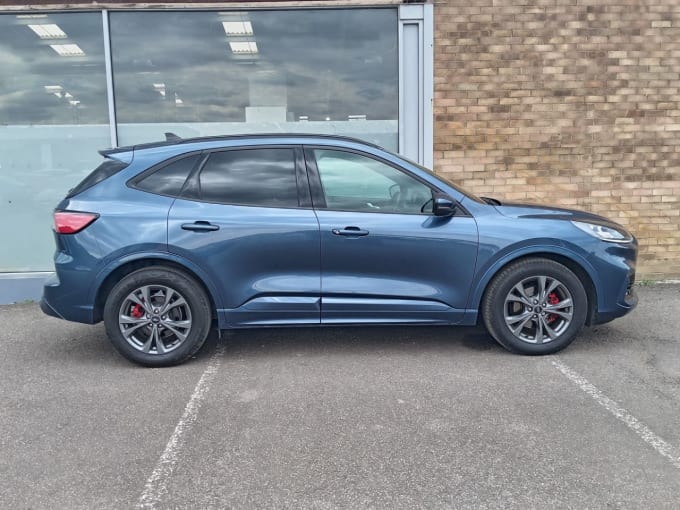 2025 Ford Kuga