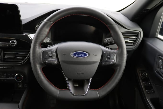 2025 Ford Kuga