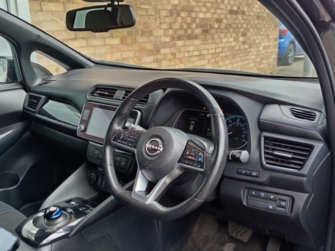 2025 Nissan Leaf
