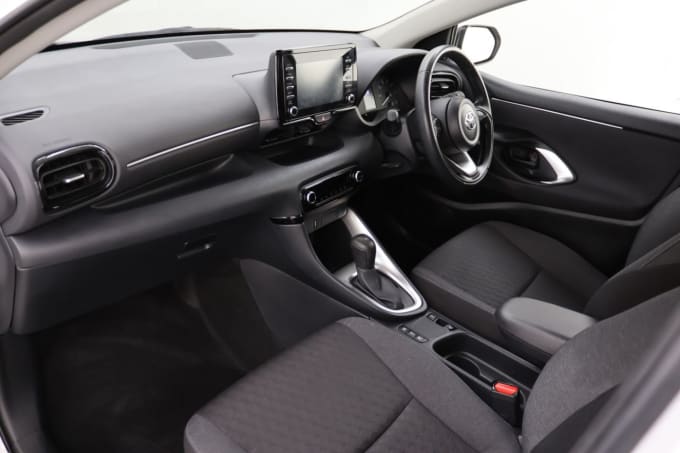 2025 Toyota Yaris