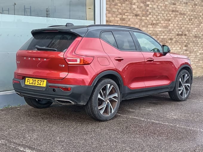 2025 Volvo Xc40