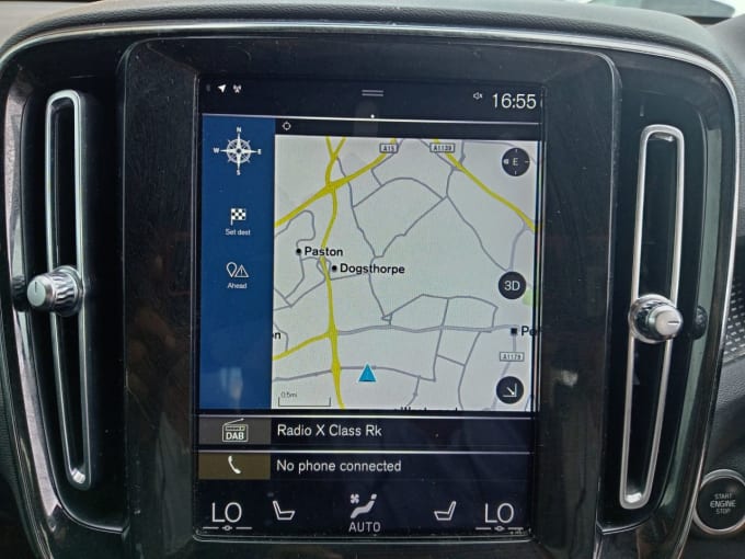 2025 Volvo Xc40