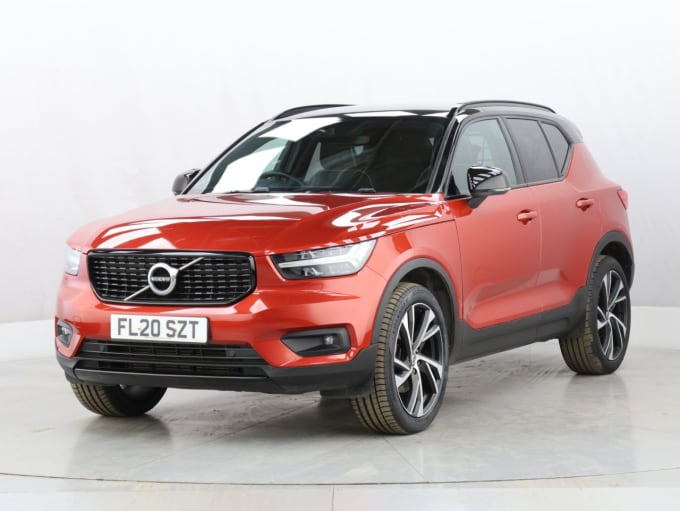 2025 Volvo Xc40