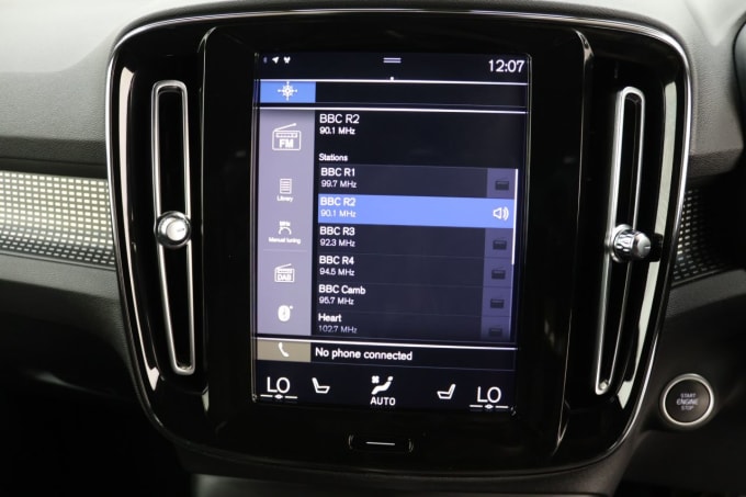 2025 Volvo Xc40