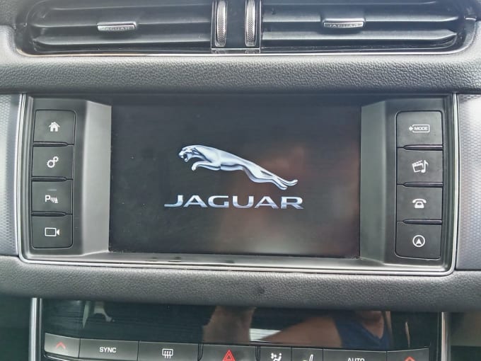 2025 Jaguar Xf