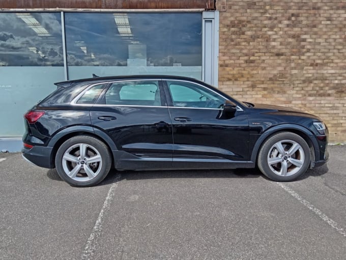 2025 Audi E-tron