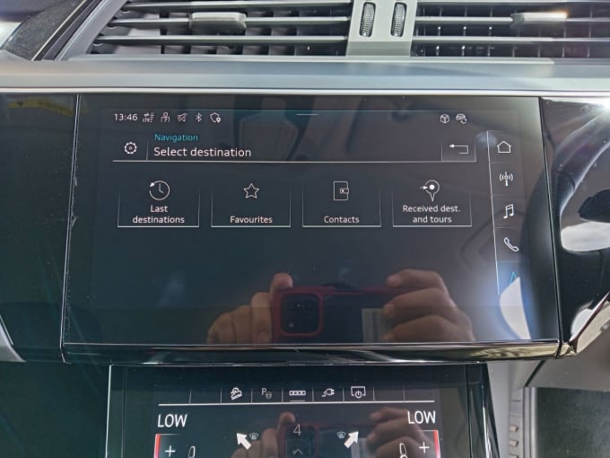2025 Audi E-tron