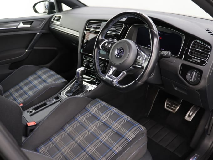 2025 Volkswagen Golf