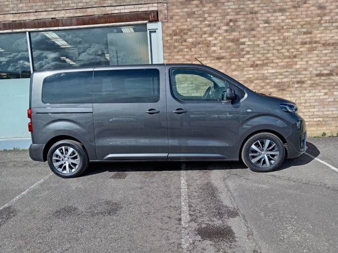 2025 Toyota Proace Verso