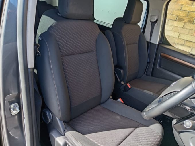 2025 Toyota Proace Verso