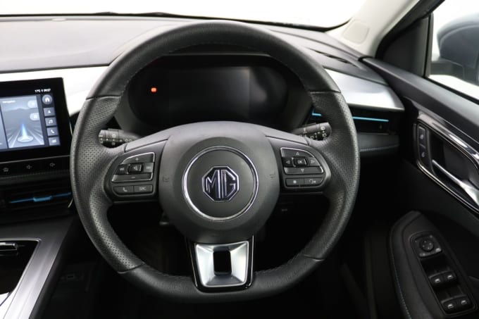 2025 Mg Mg 5