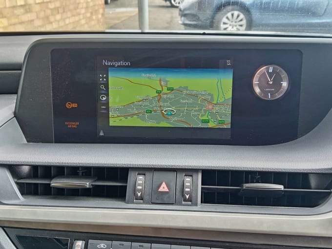 2025 Lexus Es