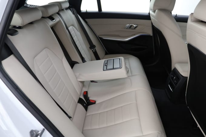 2025 BMW 3 Series