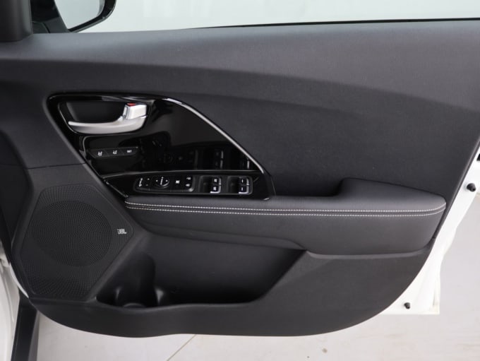 2025 Kia Niro