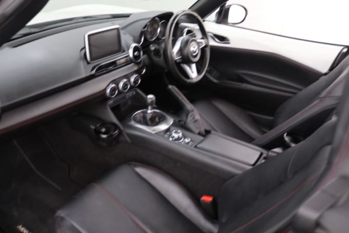 2025 Mazda Mx-5