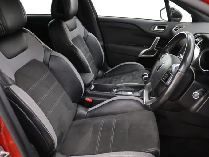 2025 Ds Automobiles Ds 3