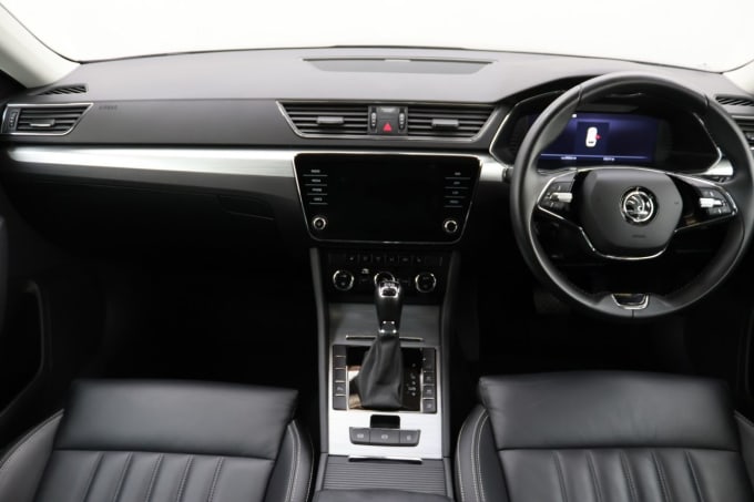 2025 Skoda Superb