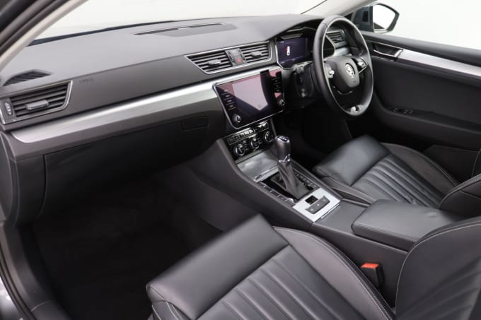 2025 Skoda Superb