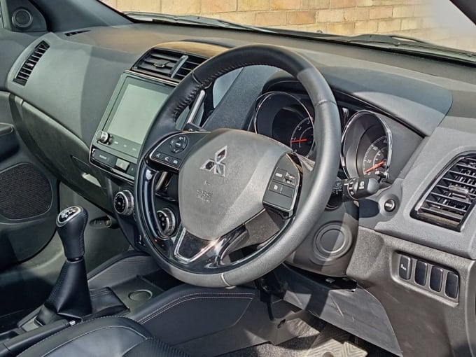 2025 Mitsubishi Asx