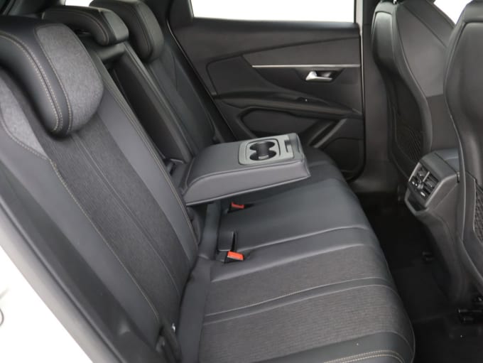 2025 Peugeot 3008