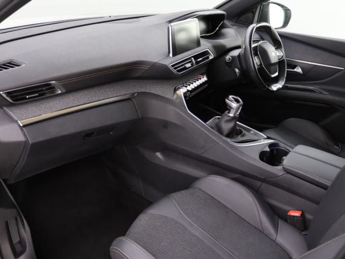 2025 Peugeot 3008