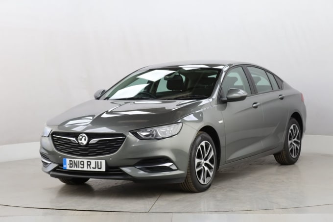 2025 Vauxhall Insignia