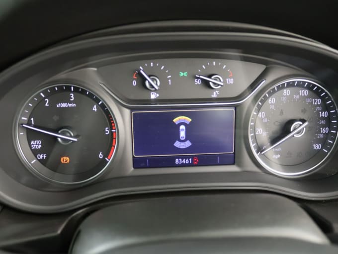 2025 Vauxhall Insignia