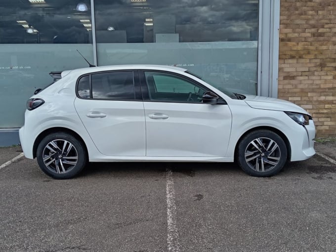 2025 Peugeot 208