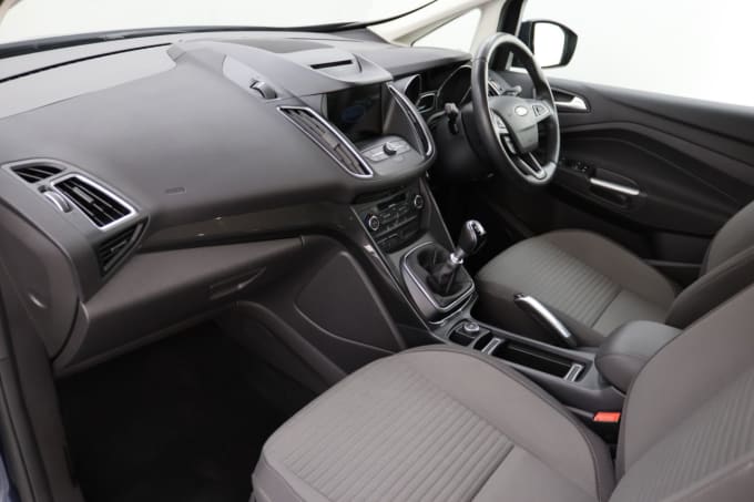2025 Ford Grand C-max