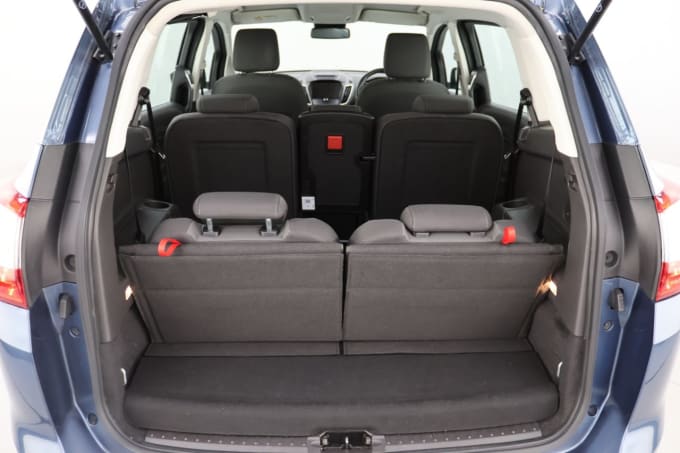 2025 Ford Grand C-max