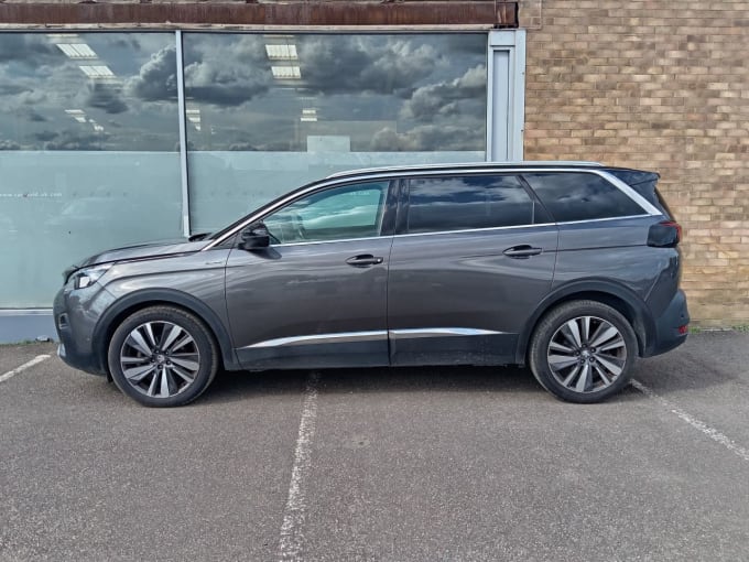 2025 Peugeot 5008