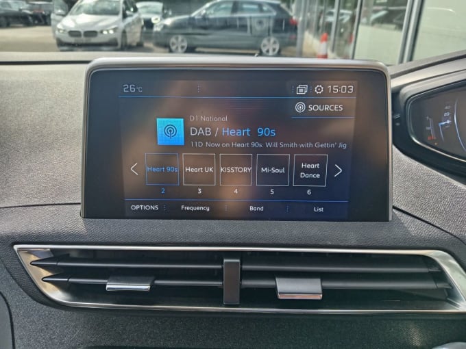 2025 Peugeot 5008