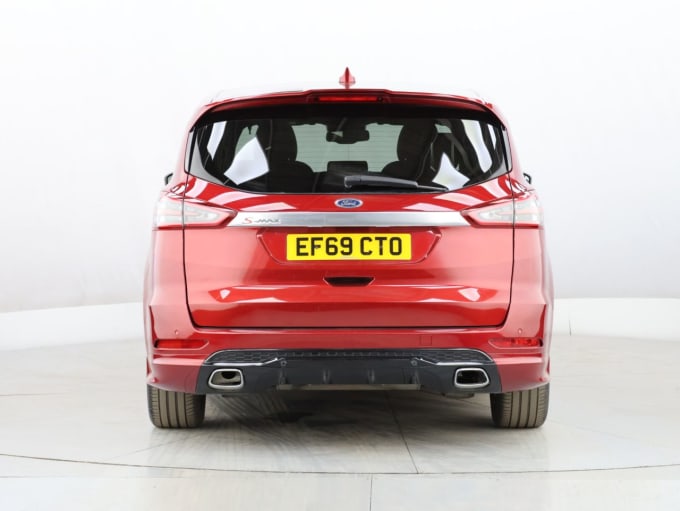 2025 Ford S-max