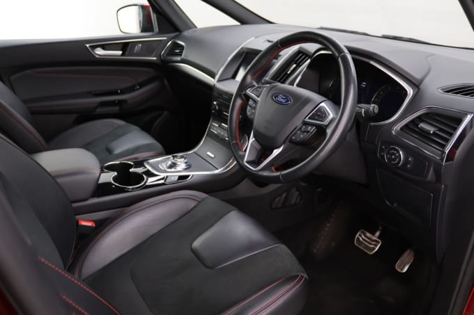 2025 Ford S-max