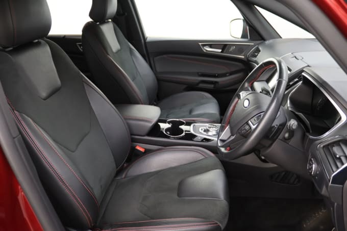 2025 Ford S-max
