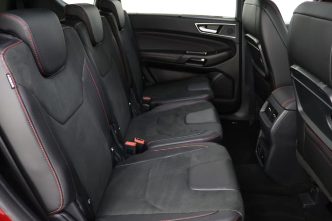 2025 Ford S-max