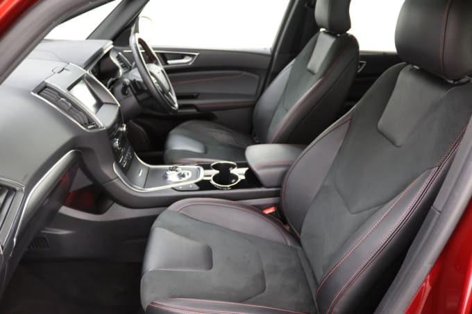 2025 Ford S-max
