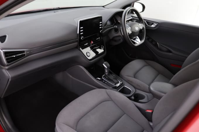 2025 Hyundai Ioniq