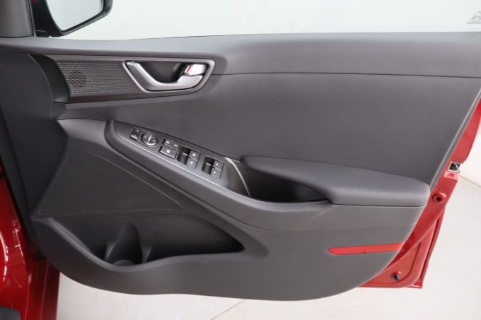 2025 Hyundai Ioniq