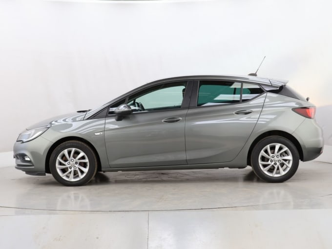 2025 Vauxhall Astra