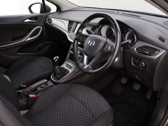 2025 Vauxhall Astra