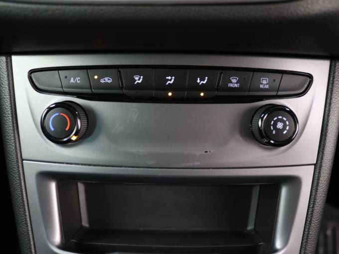 2025 Vauxhall Astra