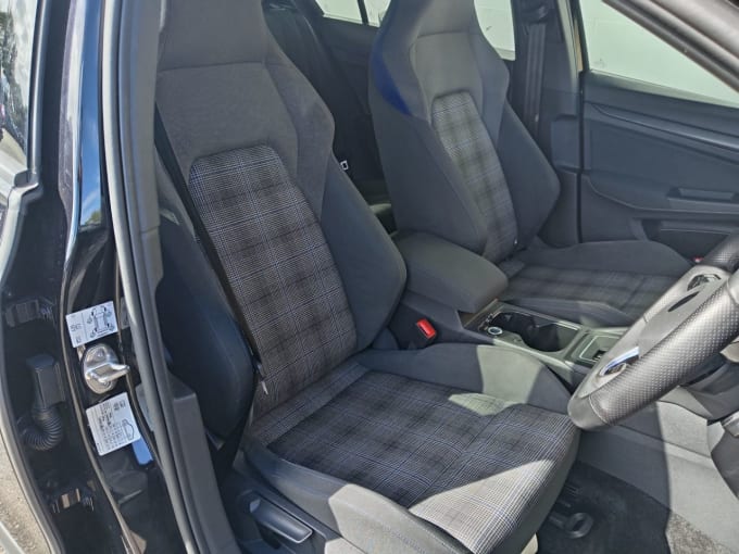 2025 Volkswagen Golf