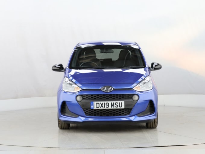 2025 Hyundai I10
