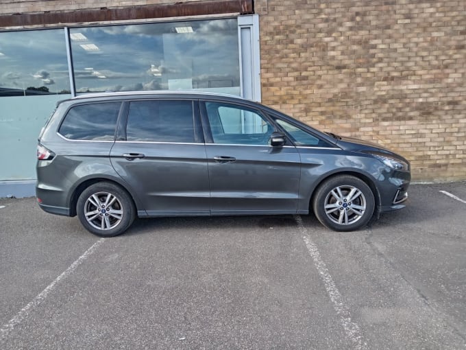 2025 Ford Galaxy