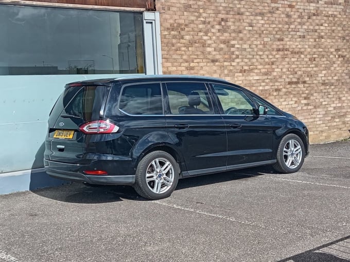 2025 Ford Galaxy