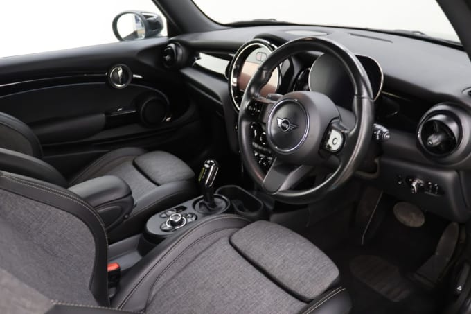 2021 Mini Electric Hatch